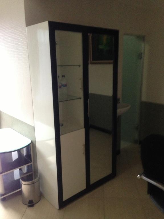 Global Inn Keluarga Sedati Zimmer foto