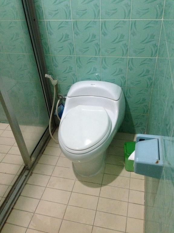 Global Inn Keluarga Sedati Zimmer foto